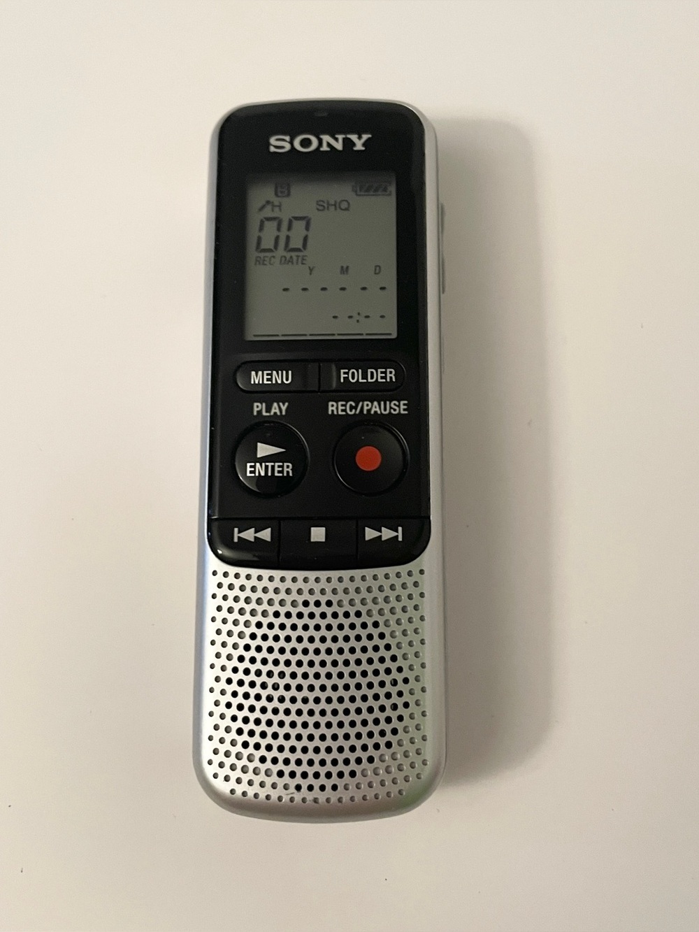 Sony ICD-BX132 Digital Voice Recorder 2GB Silver - Tested